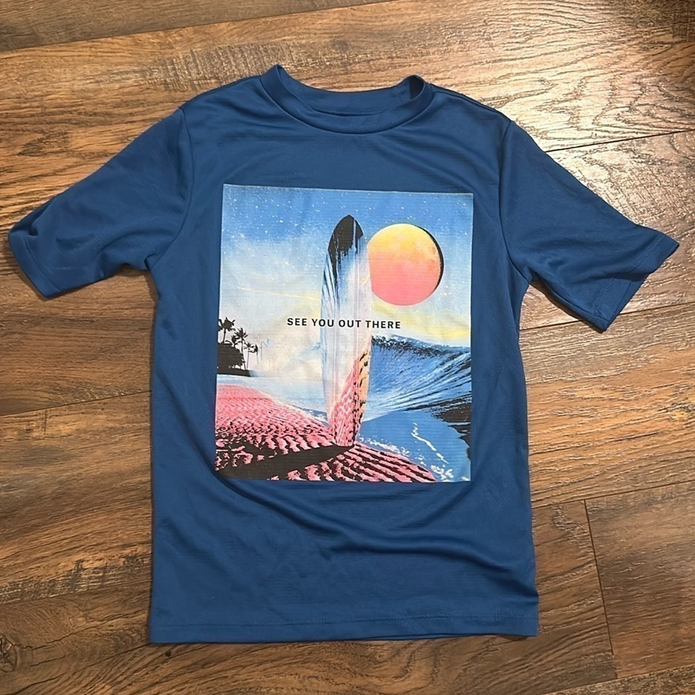 NWOT Old navy boys water top size M